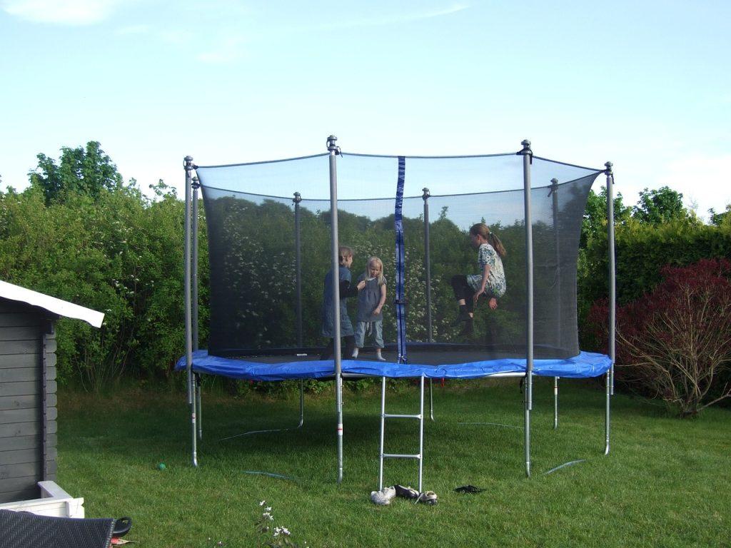 Causes of trampoline injuries