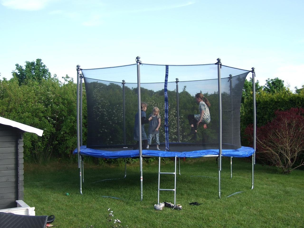 Causes of trampoline injuries